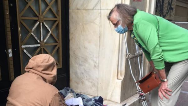 Na een zware periode in haar leven besluit Judith van Ekris uit Werkendam haar leven om te gooien. Ze is dan 60 jaar en basisschooljuf in Brakel. Maar als ze nu geen gehoor zou geven aan de wens om zich vanuit haar geloof in te zetten voor de medemens, zou het er nooit meer van komen.